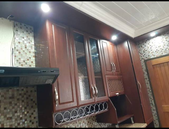 3 BEDROOM HOUSE FOR SALE IN IVY PARK